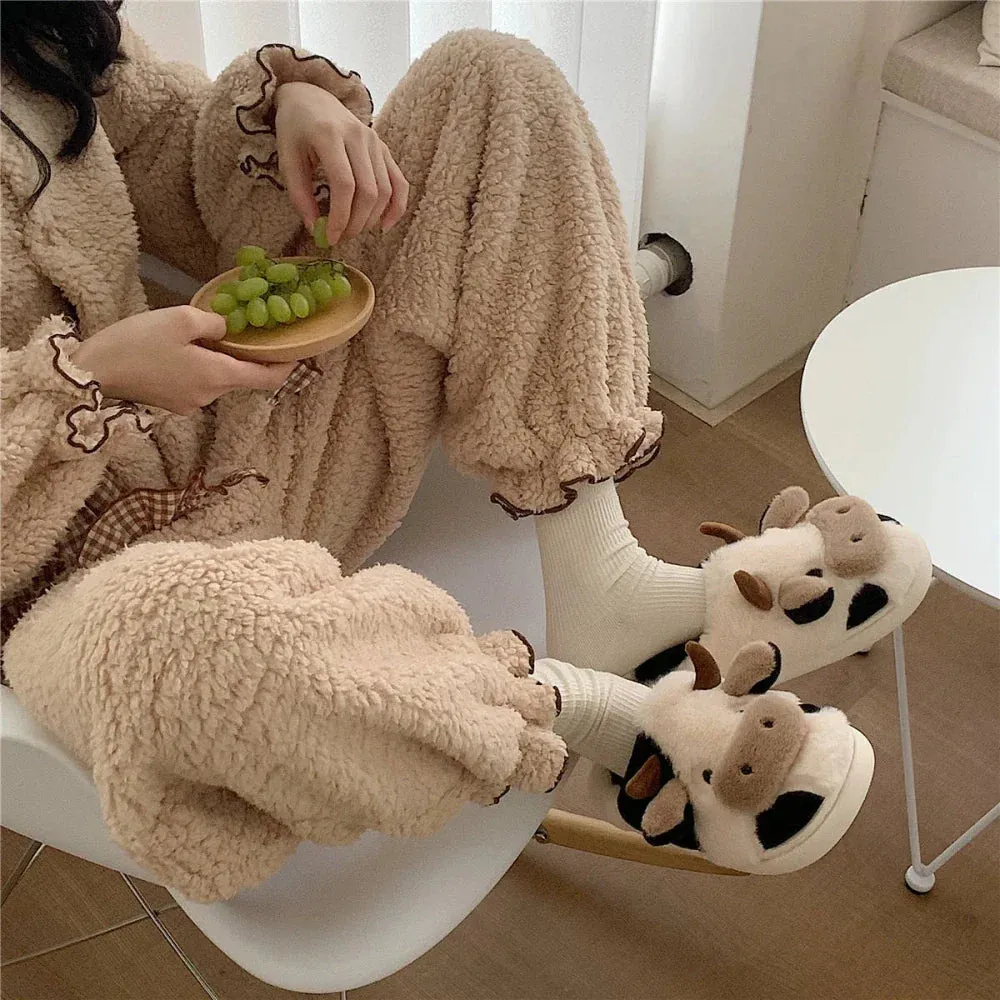 MOO | COSY & WARM HOUSE SLIPPERS