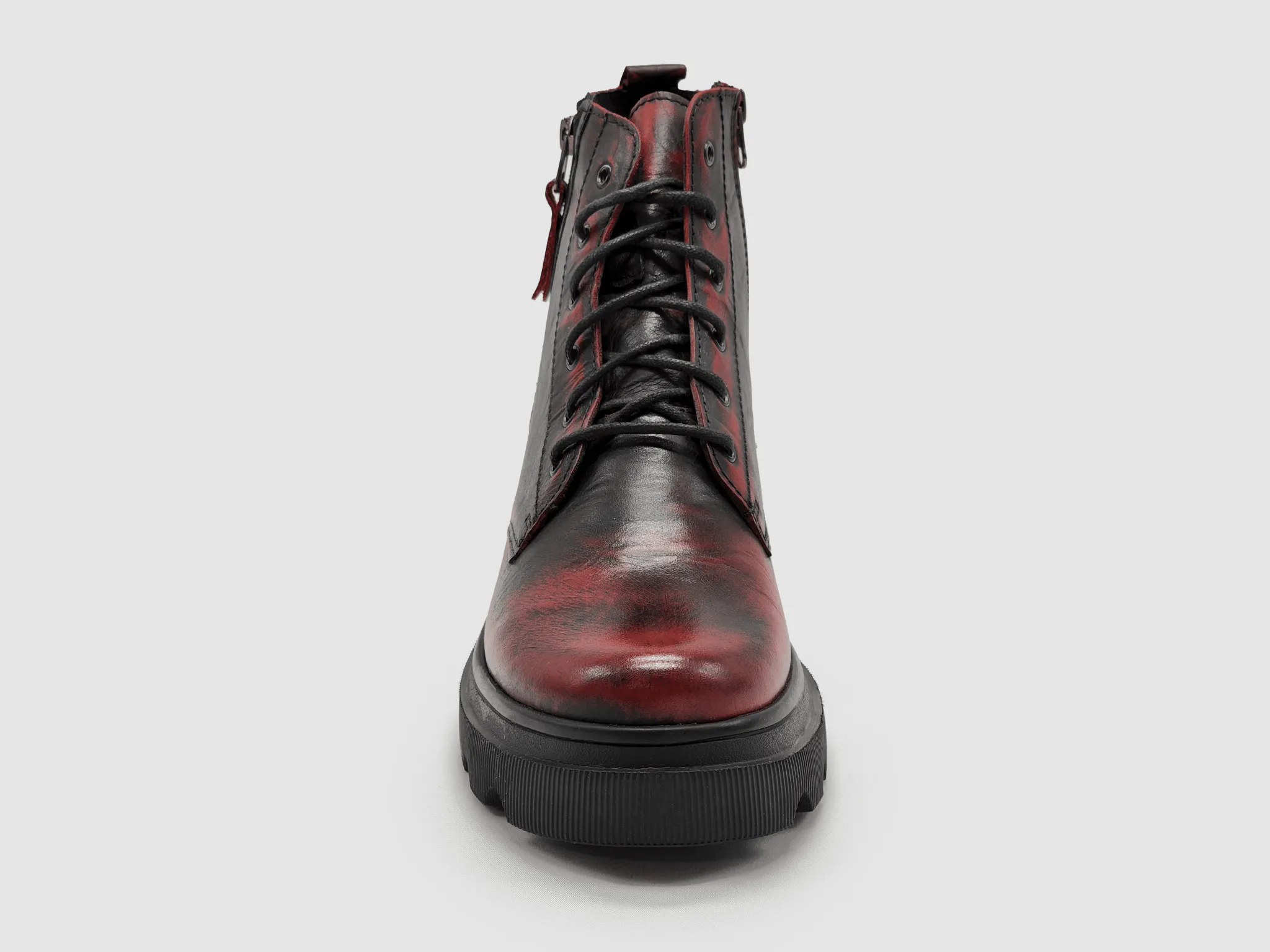 Women's Modern Lined Zip-Up Leather Boots - Black/Red